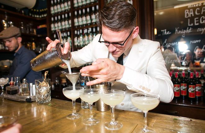 Коктейли от лучшего бармена Коктейли от лучшего бармена