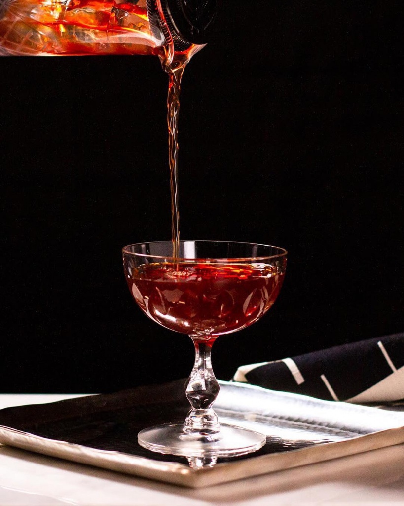 Коктейль «Манхэттен»: рецепт и история одного из самых легендарных напитков в мире cocktail.cucina_56591118_2302139173335507_5774823912313273768_n