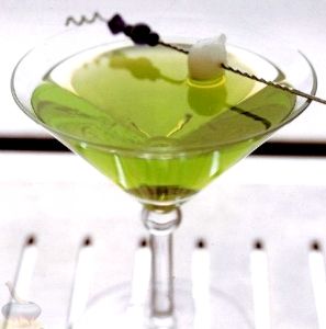 Green Dragon - простой коктейль с коньяком Green Dragon - простой коктейль с коньяком