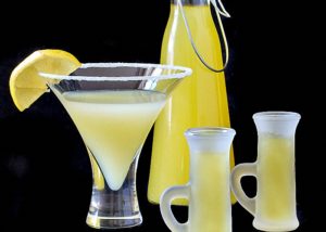 Лимонная настойка: спирт, водка, польза и вред