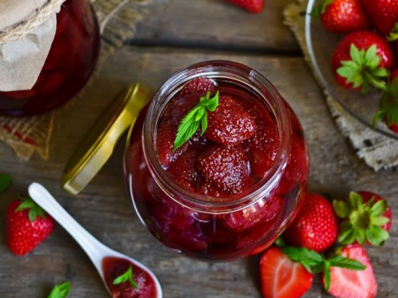 настойка из клубничного враенья