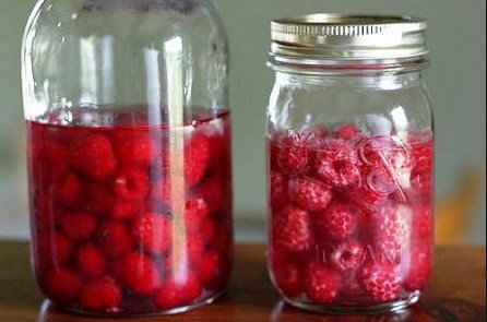 Настойка малины на спирте