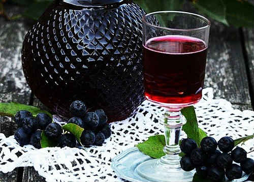 настойка черноплодной рябины