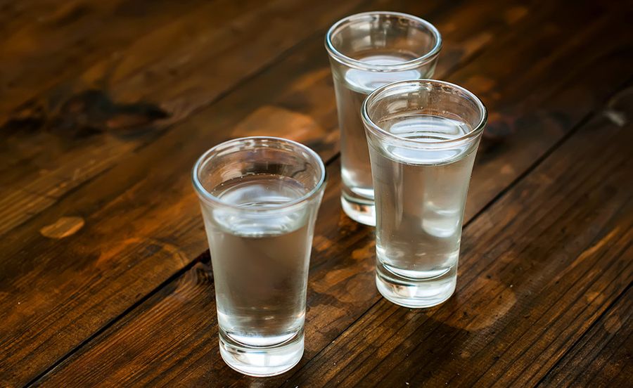 Три рюмки самогона