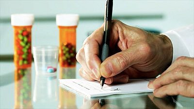 Аллергия на вино: причины, симптомы и методы лечения