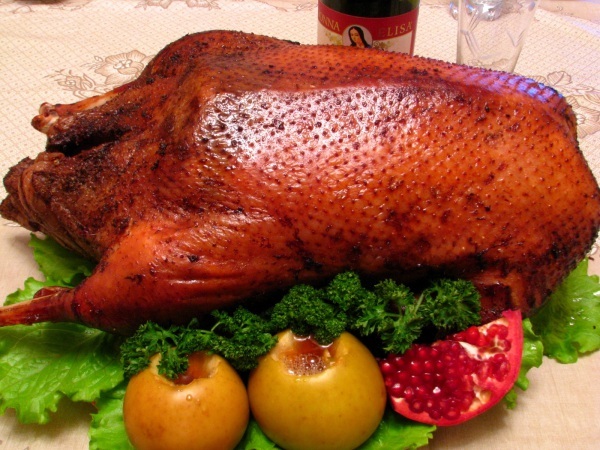 Гусь в вине – рецепт маринада и техника запекания в духовке