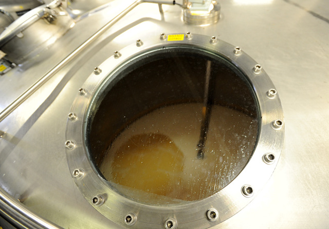 Можно ли наполнять перегонный куб брагой на весь объем