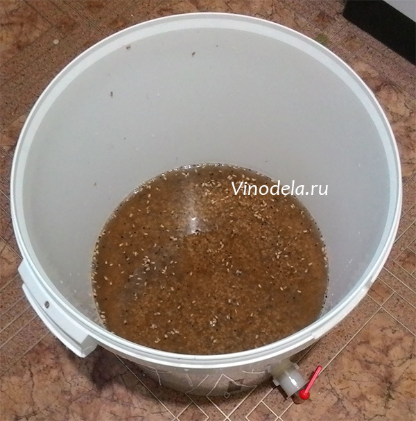 Стоит ли вливать «хвосты» в новую порцию зерновой браги